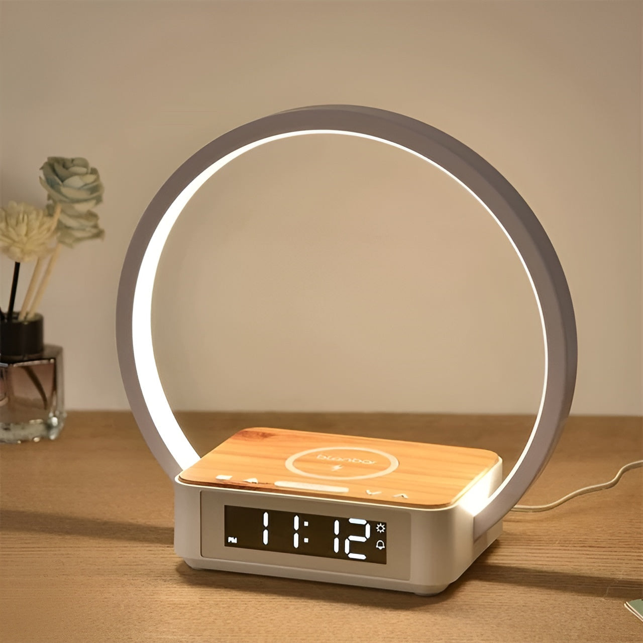 ChargeGlow - Moderne tafellamp met alarm en draadloze oplaadmogelijkheden