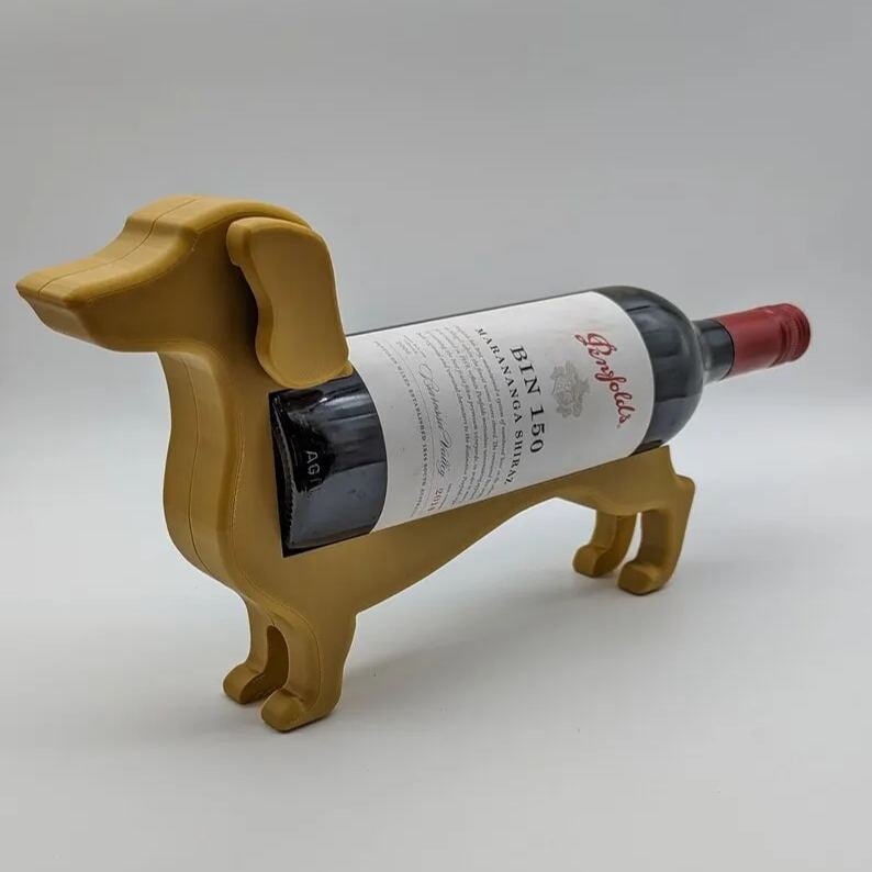 PawPour Designs - Teckel houder voor wijnflessen