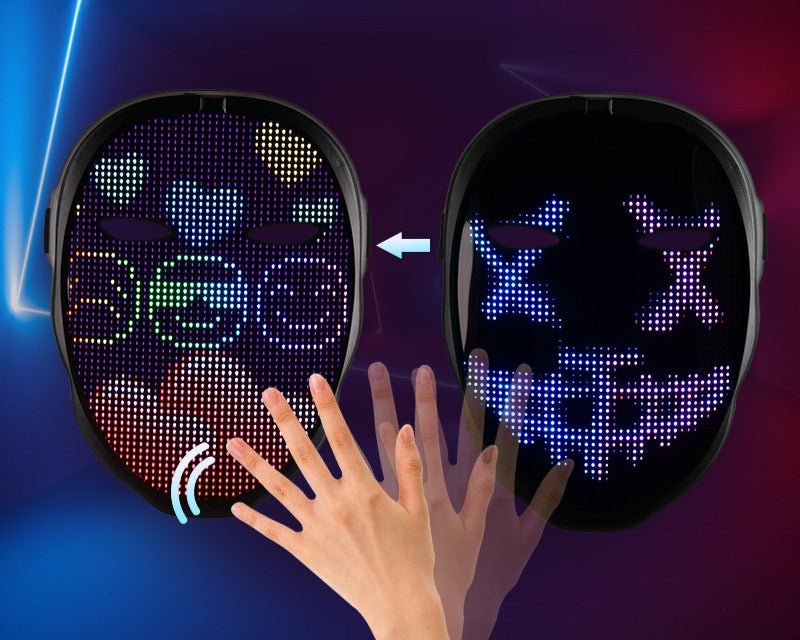IlluMask - Heroplaadbaar LED masker met veranderend gezicht