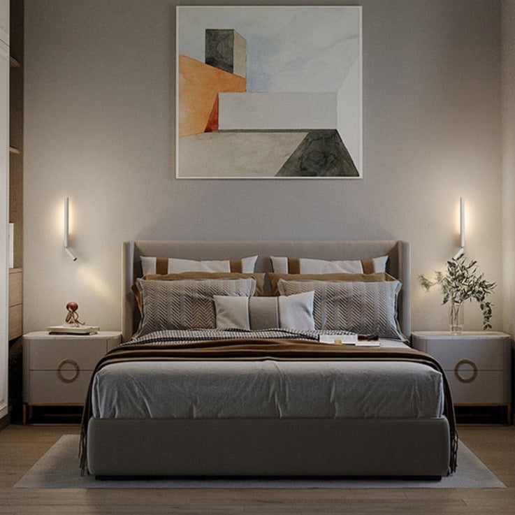 AmbiTurn - 330 graden draaibare wandlamp op nachtkastje