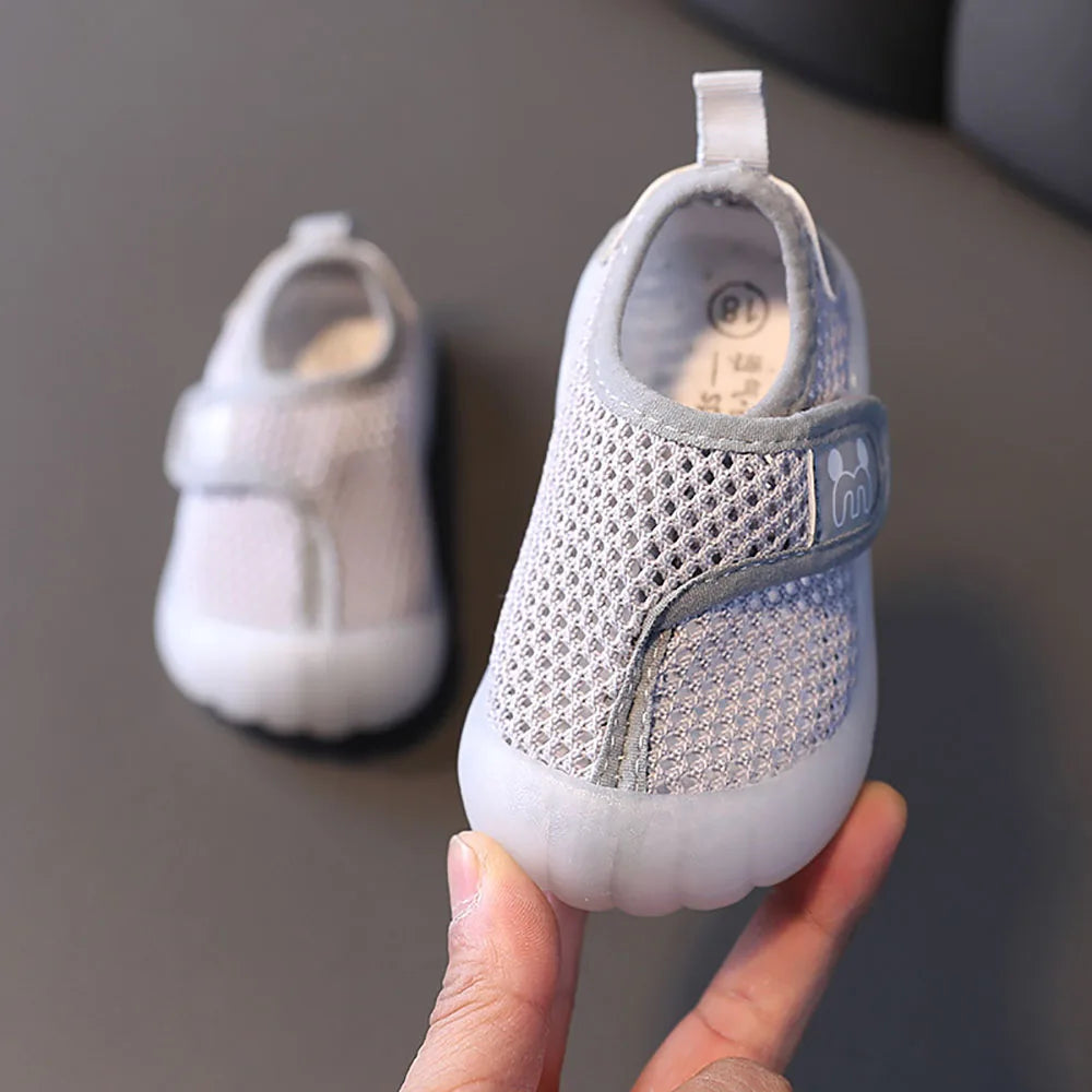 KinderKicks - Ademende Netstof Kinder Schoentjes