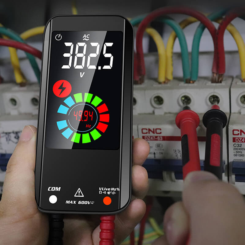AccuTest - Slimme multimeter die volledig geautomatiseerd is