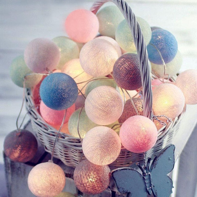 CottonGlow - Decoratieve katoenen lichtslinger met ballen