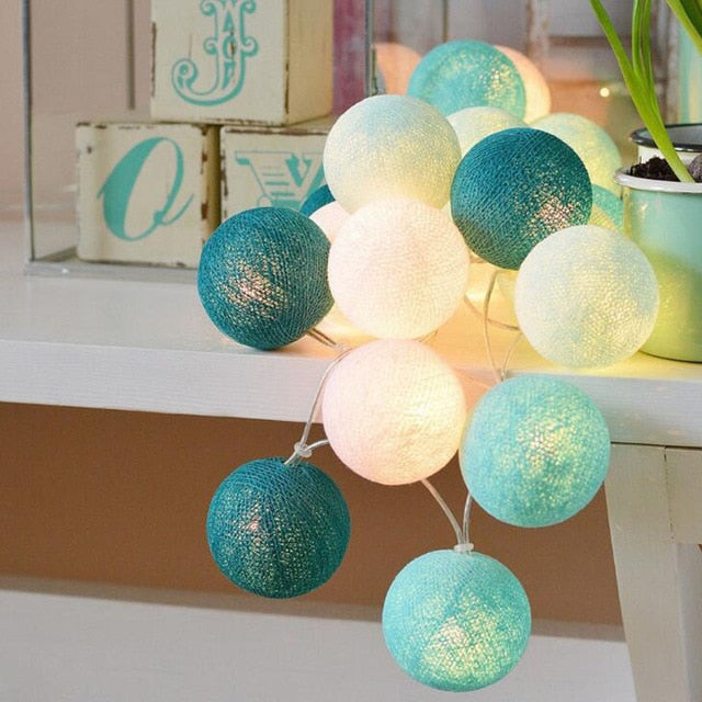 CottonGlow - Decoratieve katoenen lichtslinger met ballen