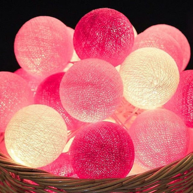 CottonGlow - Decoratieve katoenen lichtslinger met ballen