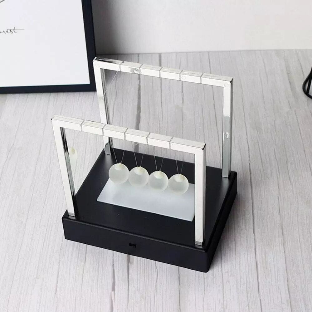 PendoSphere - Newtons slinger LED wetenschappelijk speelgoed met kleurrijke beweging