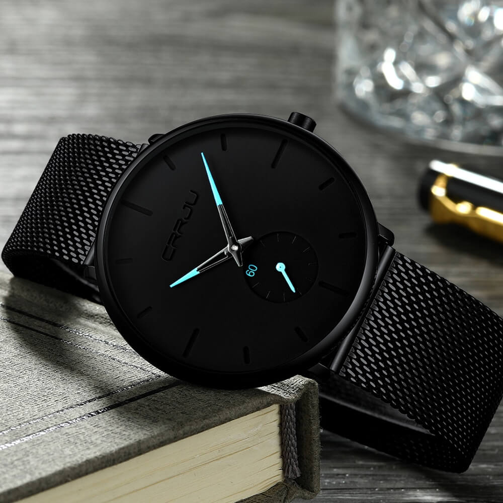 TechnoVibe - Luxe All Black steel blue horloge analoog strak modern minimalistisch