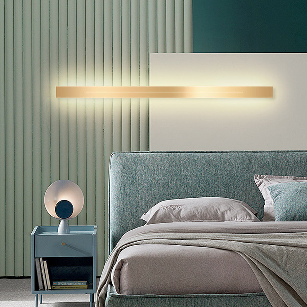 UrbanElegance | Modern Lineaire LED Wandlamp Zwart/Goud Acryl Badkamer