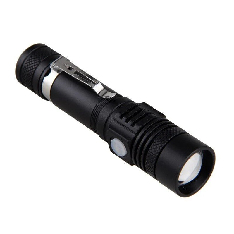 TitanTorch - Oplaadbare batterijgevoede ongelooflijk felle 90000LM LED tactische zaklamp met zoomfunctie