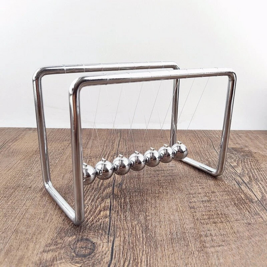 NewtonSphere - Zilveren Bureau Speelgoed: Newton Pendulum Balansballen