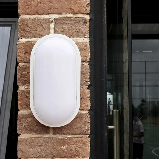 HaloEdge - Vochtbestendige LED plafond- en wandlamp met modern design