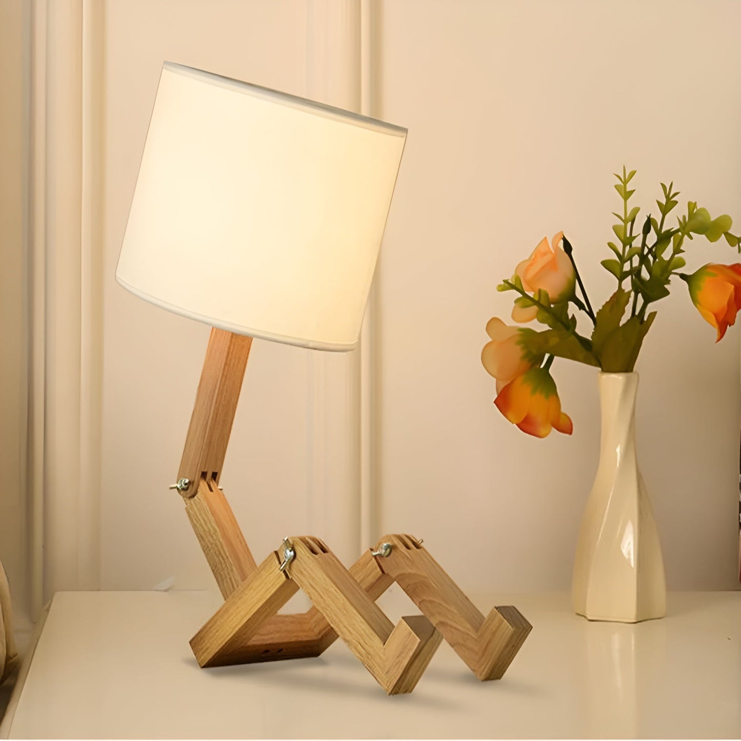 RoboLume - Flexibele houten robot bureaulamp