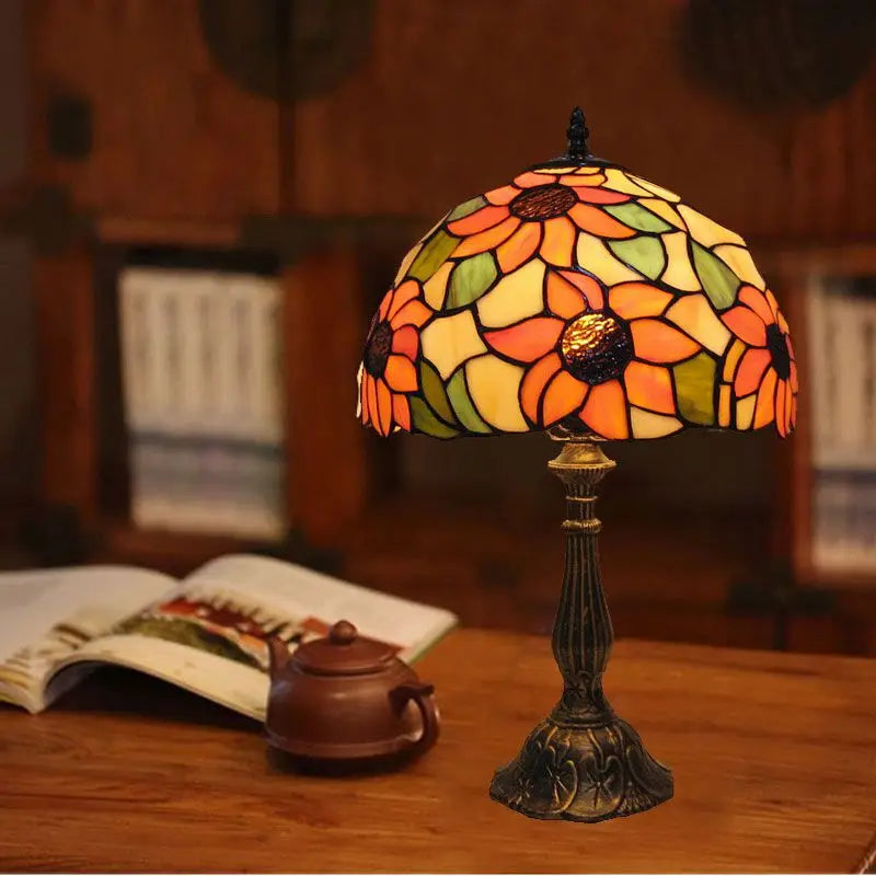 ChicGlo - Tiffany Bureau Lamp