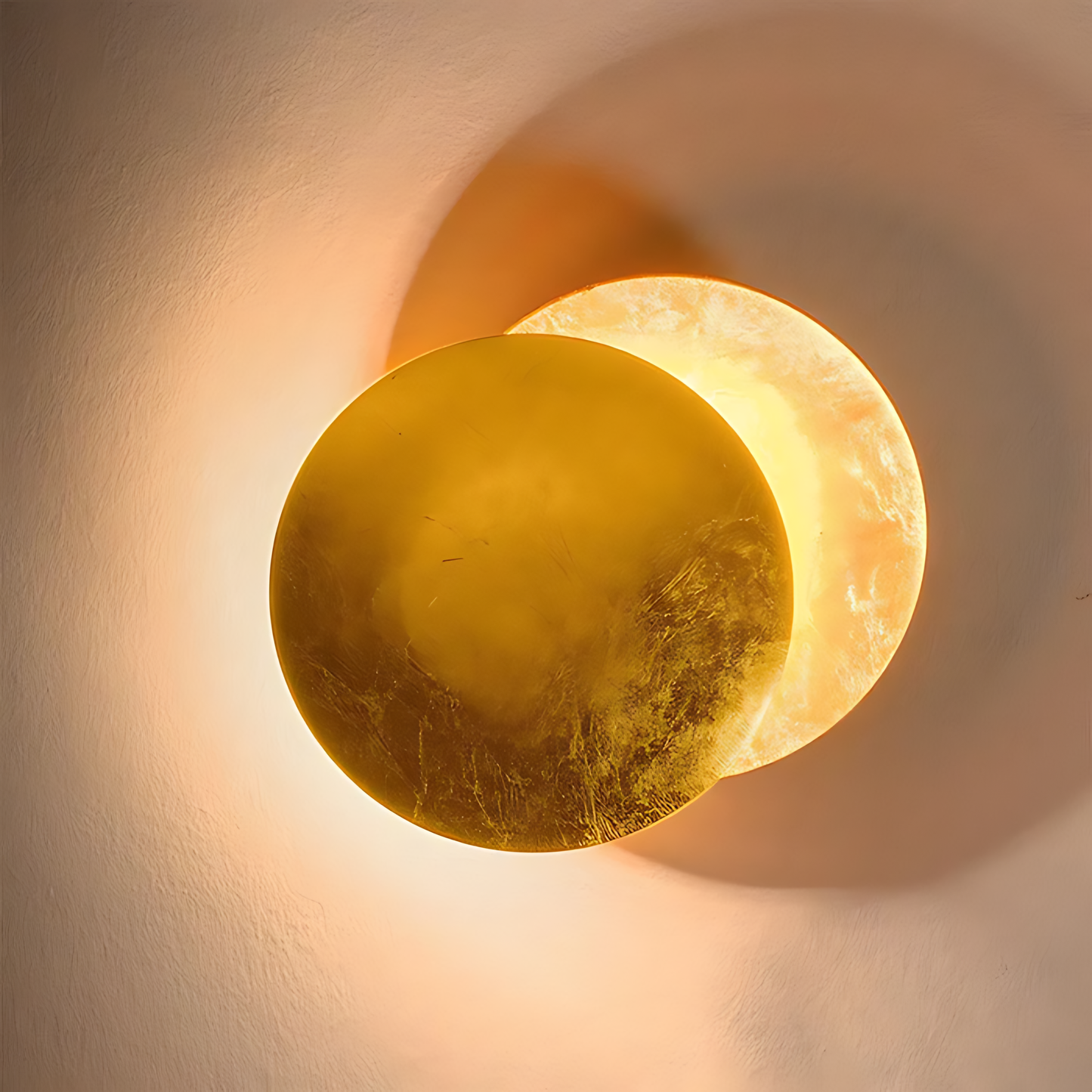 LunarSpin | Unieke 360 graden draaiende LED Eclipse design wandlamp