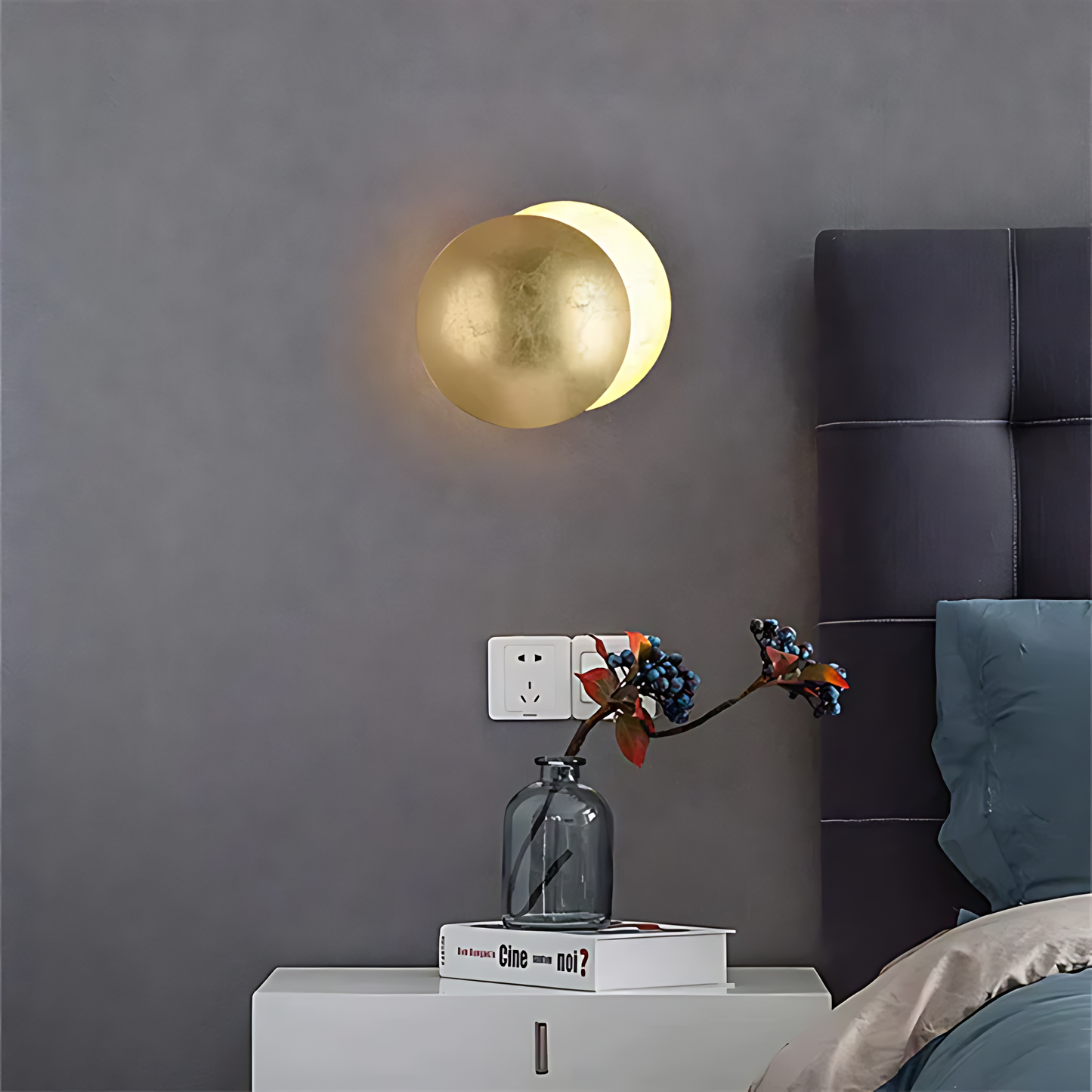 LunarSpin | Unieke 360 graden draaiende LED Eclipse design wandlamp