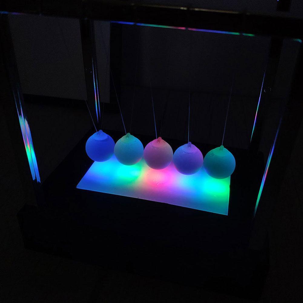PendoSphere - Newtons slinger LED wetenschappelijk speelgoed met kleurrijke beweging